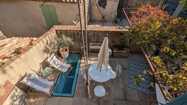 Maison de village avec terrasse et cave