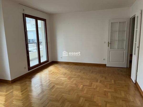 Location Appartement 4 pièces 83.29 m² - Courbevoie 92400