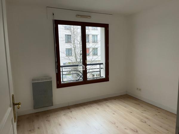 Location Appartement 4 pièces 83.29 m² - Courbevoie 92400