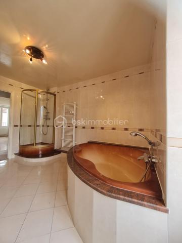 Appartement de 179 m²