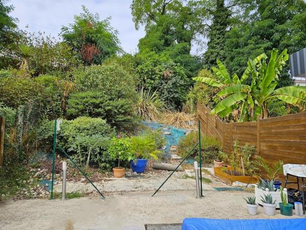 Maison Le Passage 5 pièce(s) 130 m2-   5 pièces, jardin, double garage 104 m²