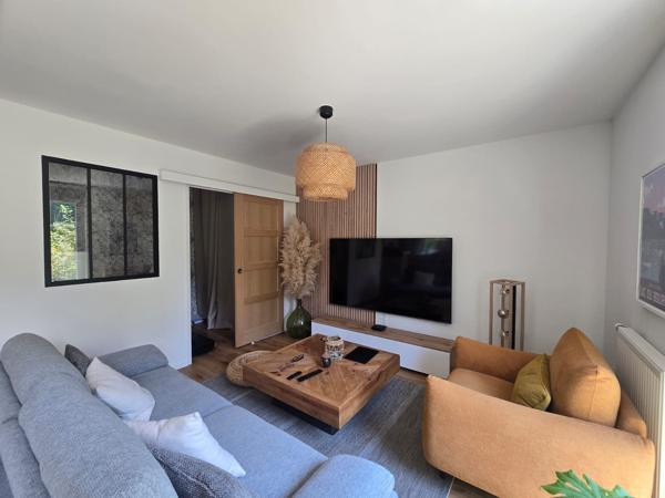 COGNIN – T3 D'EXCEPTION EN REZ-DE-JARDIN AVEC 142 M² DE JARDIN PRIVATIF