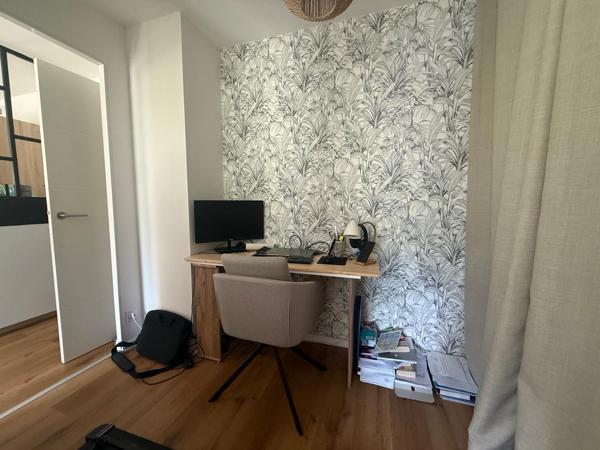 COGNIN – T3 D'EXCEPTION EN REZ-DE-JARDIN AVEC 142 M² DE JARDIN PRIVATIF