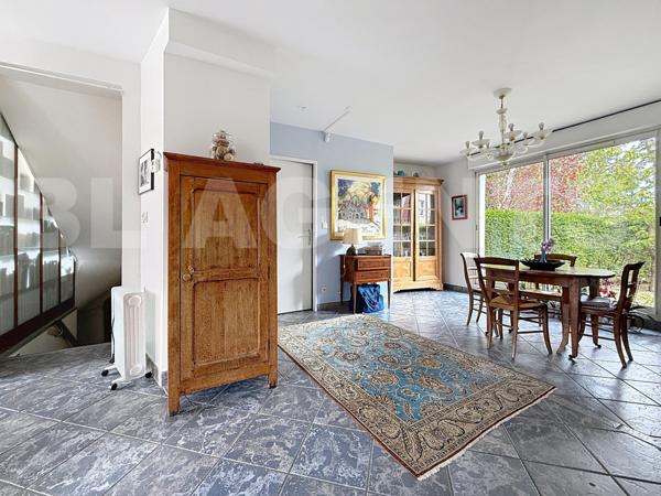 Lagny – Maison / Appartement  - 3 Chambres possible 4 – Sous-sol - Jardin – Rooftop – 2 garages + pa