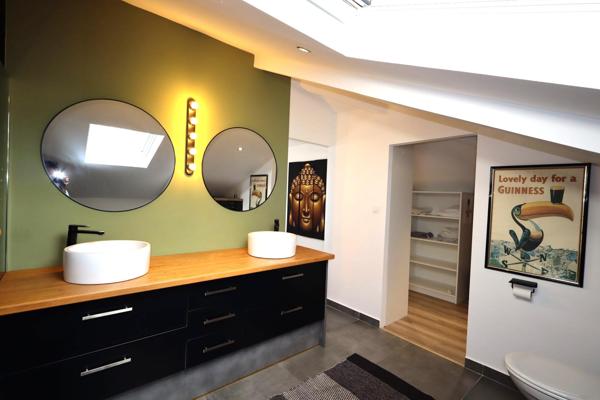 Villa d'exception à Saint Gilles les Hauts