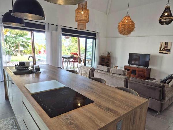 Villa d'exception à Saint Gilles les Hauts