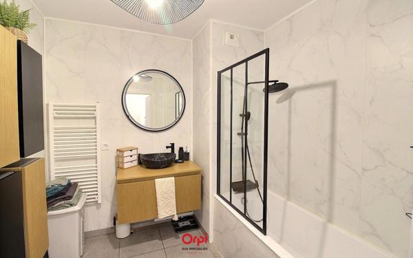 Appartement à vendre    4 pièces • 73,08 m2 Marseille 13