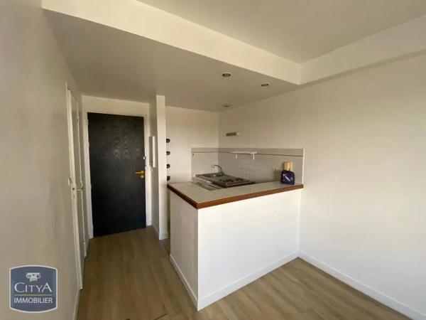 Appartement à louer 1 pièce 26.28m² Poitiers (86000)