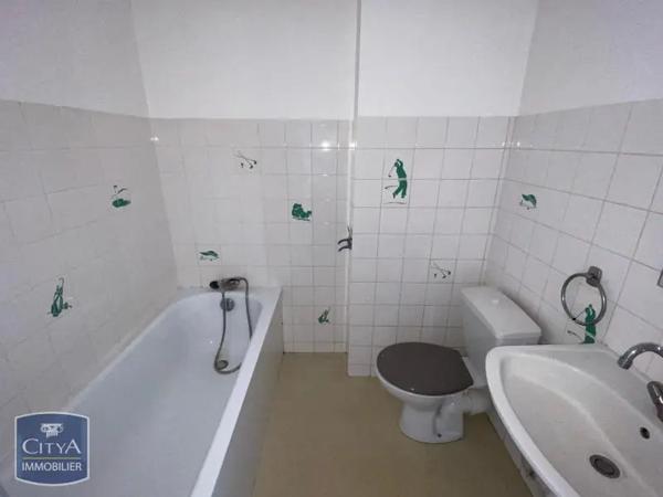 Appartement à louer 1 pièce 26.28m² Poitiers (86000)
