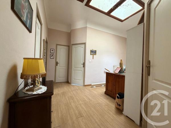 Maison à vendre  7 pièces - 146,51 m 2   TOULON  - 83