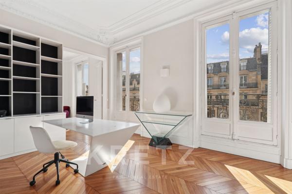 Appartement familial et de réception avenue de l'Opéra