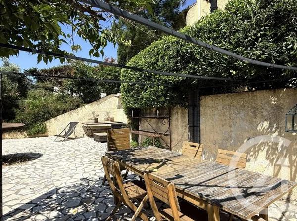Maison à vendre  5 pièces - 108 m 2   LES ISSAMBRES  - 83