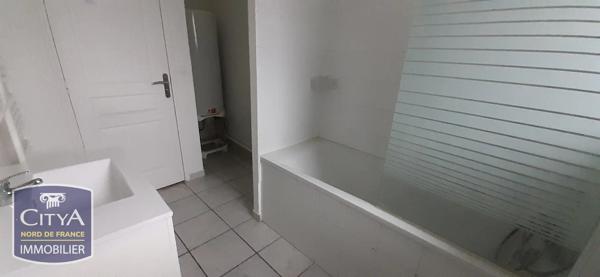 Appartement à louer 2 pièces 63.35m² Denain (59220)