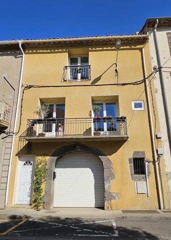 Maison de ville avec garage et terrasse