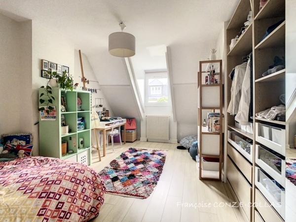 La Celle-Saint-Cloud (78170) Grande maison familiale 190m2 beaux volumes bon emplacement parfait état