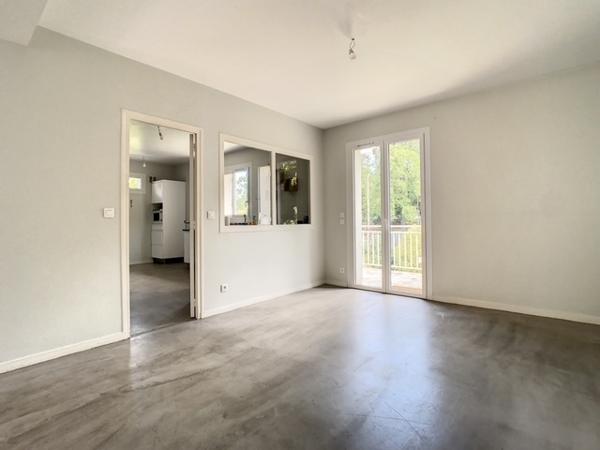 La Celle-Saint-Cloud (78170) Grande maison familiale 190m2 beaux volumes bon emplacement parfait état