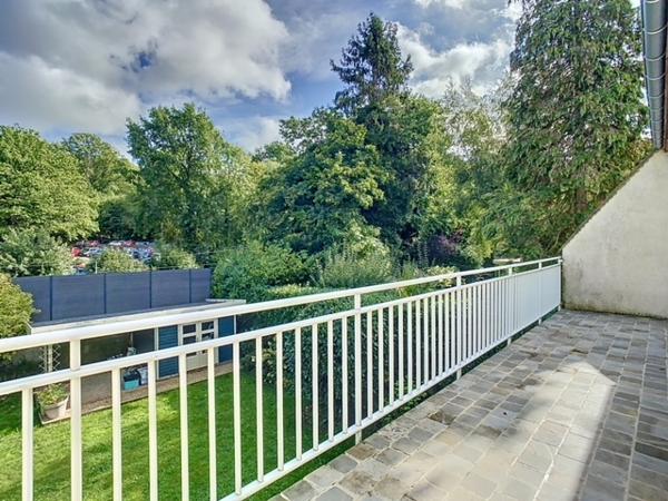 La Celle-Saint-Cloud (78170) Grande maison familiale 190m2 beaux volumes bon emplacement parfait état