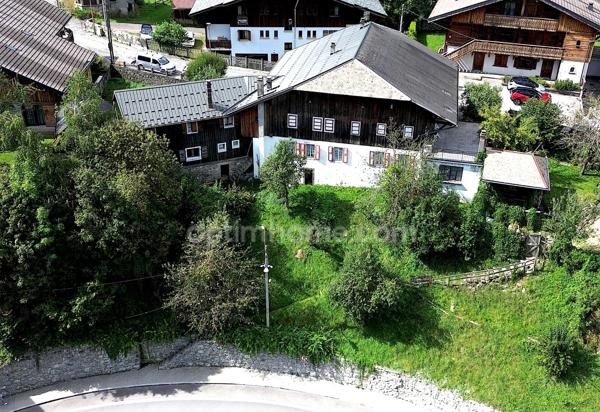 74110 - MORZINE - MONOPROPRIÉTÉ - PROXIMITÉ PISTES DE SKI - RENDEMENT LOCATIF - POTENTIEL D'AMÉNAGEMENT
