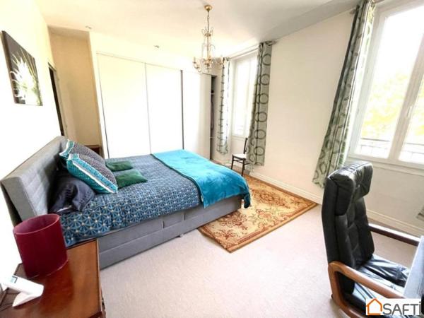 MAISON DE VILLE 194M2, 3/4 CHAMBRES + LOCAL COMMERCIAL