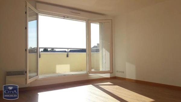 Appartement à louer 2 pièces 45.3m² Goderville (76110)