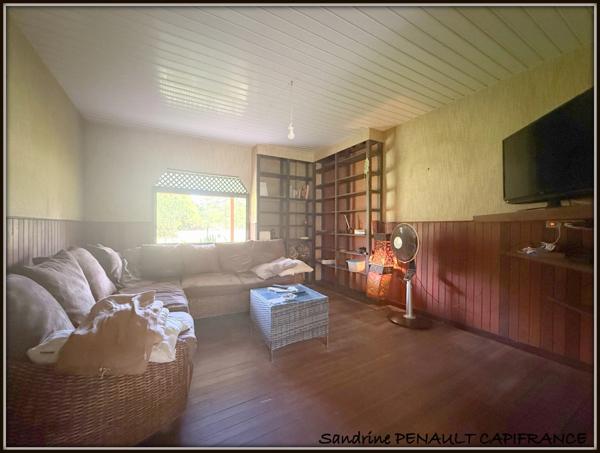 A VENDRE A SINNAMARY UNE MAGNIFIQUE MAISON T6 DE 122 m² SUPERFICIE TERRAIN 3,5 HECTARES - AU PRIX DE 249 000 €.