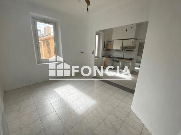 Location Appartement 3 pièces 46.55 m² - 1 RUE AMBROISE PARE Gignac La Nerthe 13180