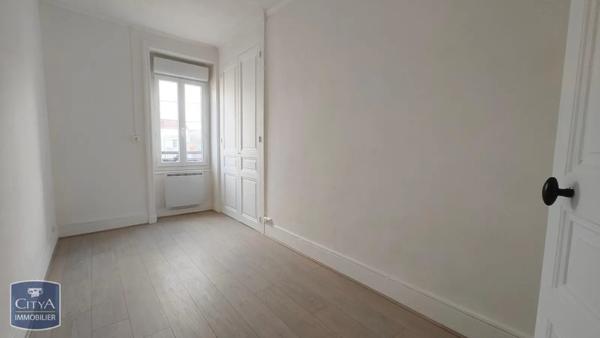 Appartement à louer 3 pièces 76.92m²