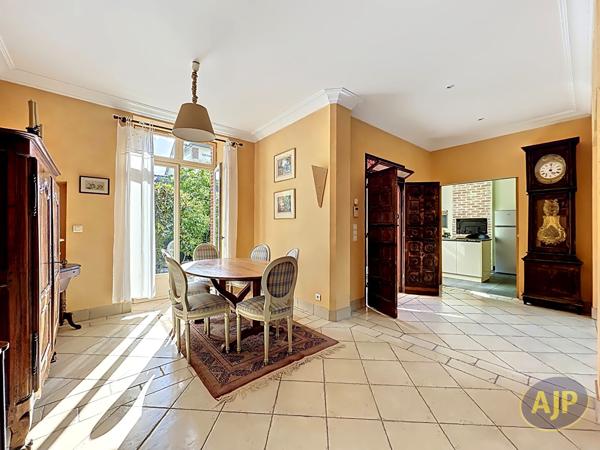 Maison à vendre Nantes - 6 pièces, 133m² avec 4 chambre(s) à 559 500€ - AJP Immobilier Nantes Saint-Donatien