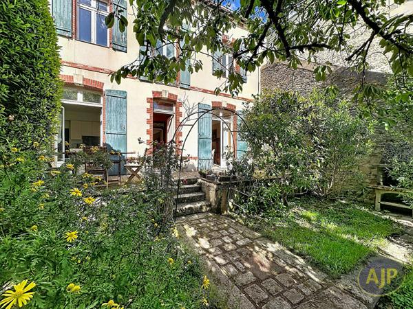 Maison à vendre Nantes - 6 pièces, 133m² avec 4 chambre(s) à 559 500€ - AJP Immobilier Nantes Saint-Donatien