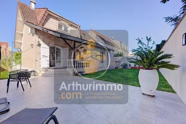 Vente                                                      Maison
                        
                     6 pièces                      125 m2                     à Ormesson-sur-Marne