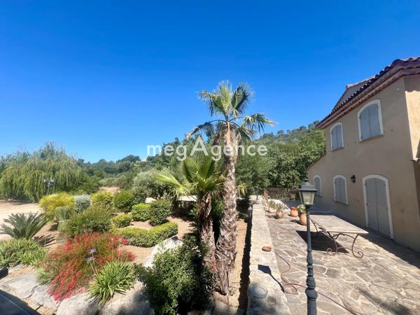 Maison à HYERES, 83400 - 8 pièces 180m²