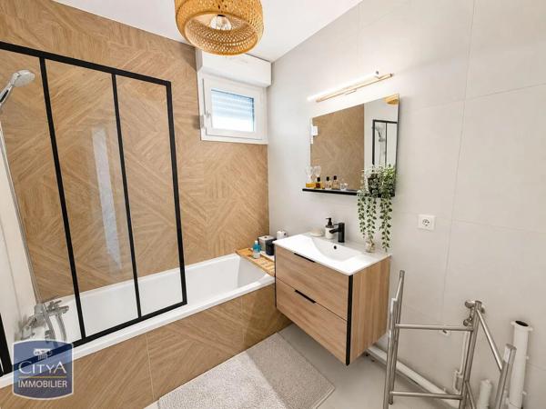 Appartement à louer 3 pièces 63.69m² Schiltigheim (67300)