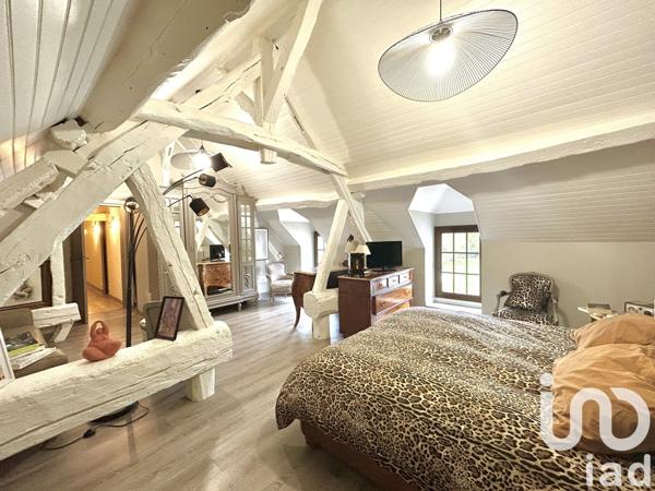 Longère 8 pièces de 300 m² à Montbarrois (45340)