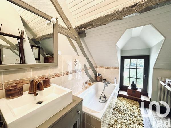 Longère 8 pièces de 300 m² à Montbarrois (45340)