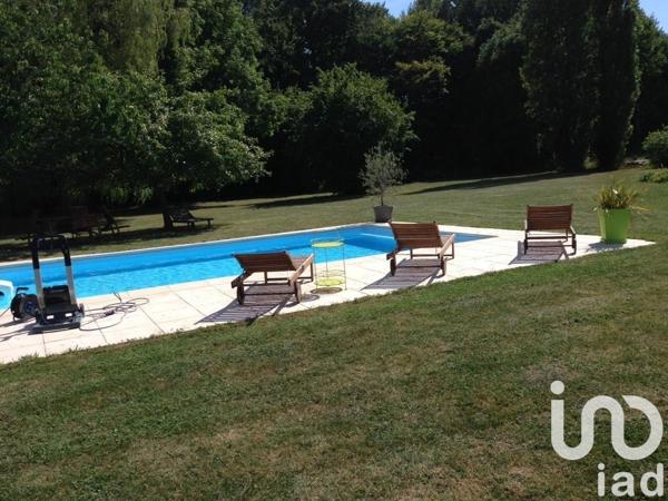 Longère 8 pièces de 300 m² à Montbarrois (45340)