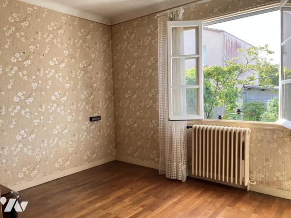 SAINTE PAZANNE une maison d'habitation évolutive avec dépendance et terrain