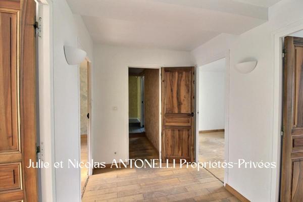 LA FOUILLOUSE (42480) Maison en pierre 212m² habitables 6 chambres garage et jardin