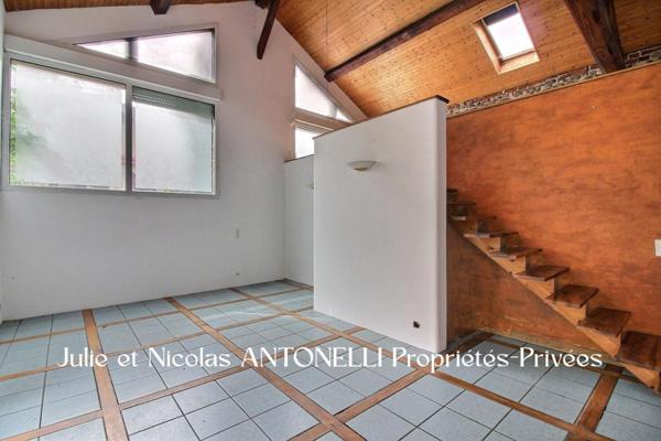 LA FOUILLOUSE (42480) Maison en pierre 212m² habitables 6 chambres garage et jardin
