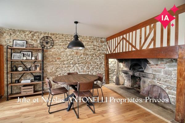 LA FOUILLOUSE (42480) Maison en pierre 212m² habitables 6 chambres garage et jardin