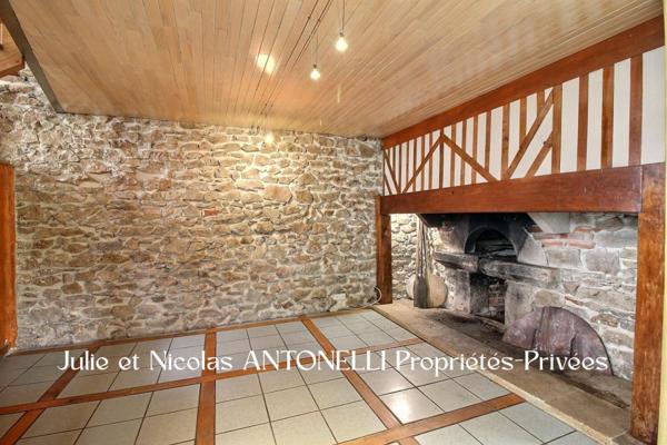 LA FOUILLOUSE (42480) Maison en pierre 212m² habitables 6 chambres garage et jardin
