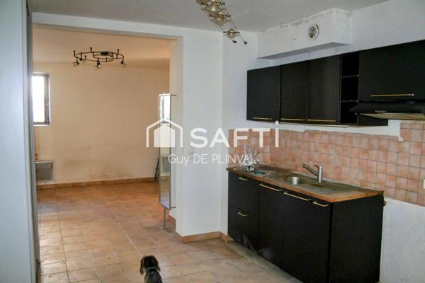 T3 en rez-de-chaussée avec terrasse – Centre village, proche frontière