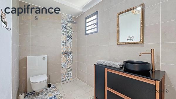 Villa d'architecte T5 moderne et meublée avec piscine