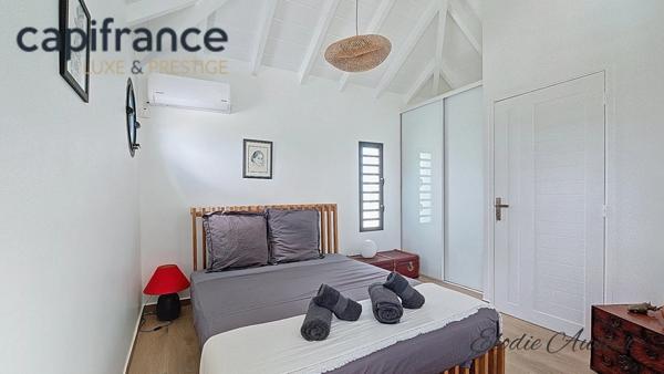 Villa d'architecte T5 moderne et meublée avec piscine