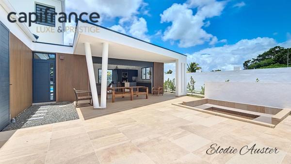 Villa d'architecte T5 moderne et meublée avec piscine