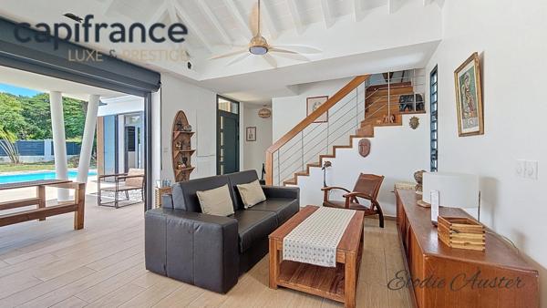 Villa d'architecte T5 moderne et meublée avec piscine