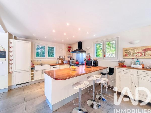 Maison à vendre 8 pièces 223 m² Sevrier