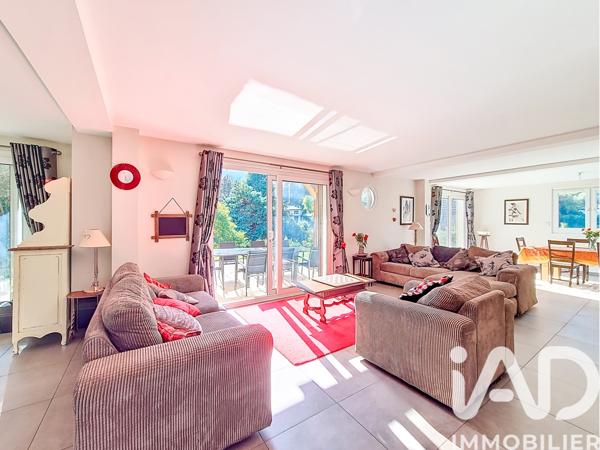 Maison à vendre 8 pièces 223 m² Sevrier