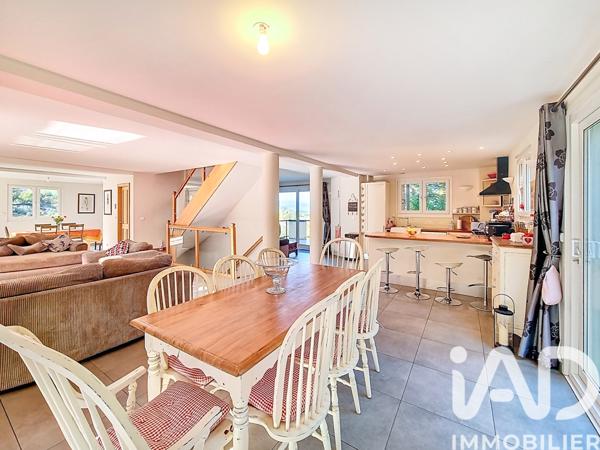 Maison à vendre 8 pièces 223 m² Sevrier