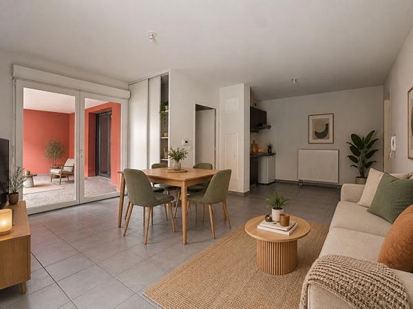 T2 44 m² récent avec extérieur + parking