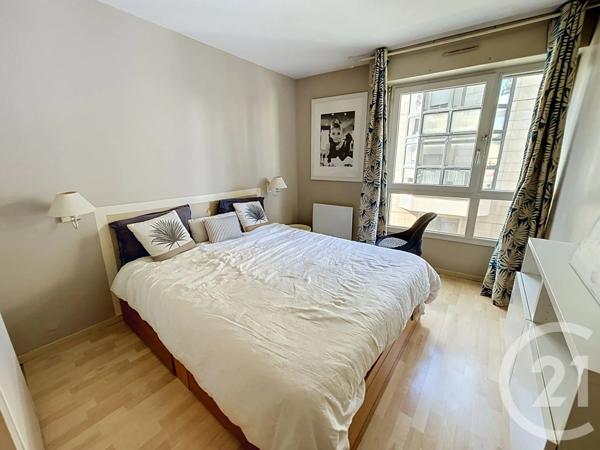Appartement F3 à vendre  3 pièces - 67,55 m 2   LE KREMLIN BICETRE  - 94